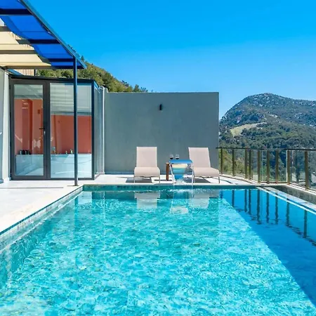 With Private Pool Apartment *